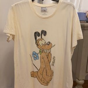 Pluto oversized t- shirt from cotton on